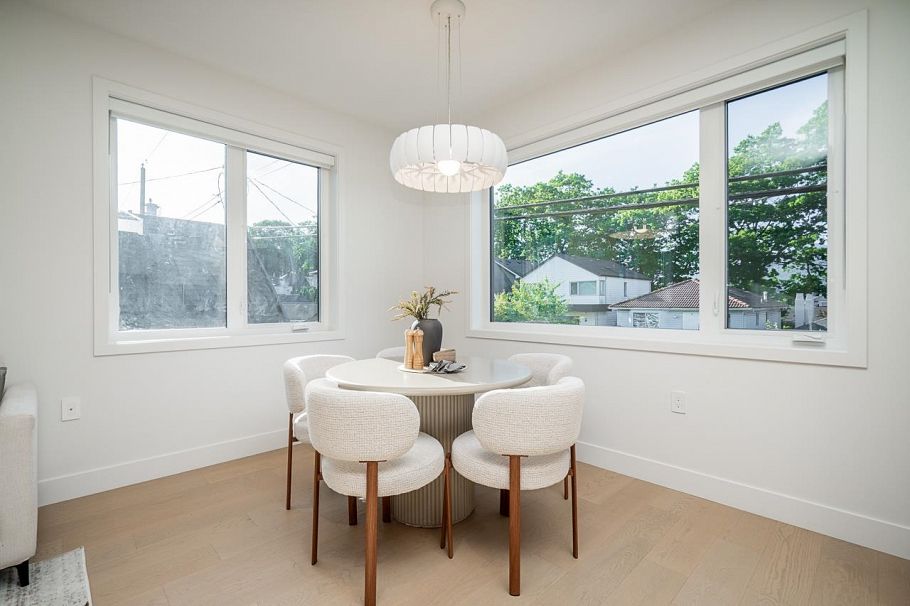 2877 Cambridge Street Vancouver, BC - 12