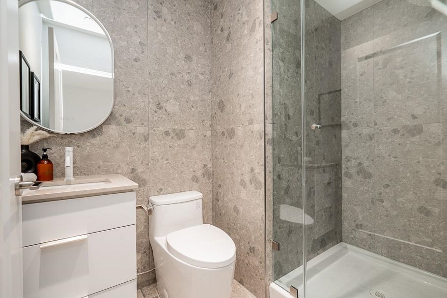2877 Cambridge Street Vancouver, BC - 24