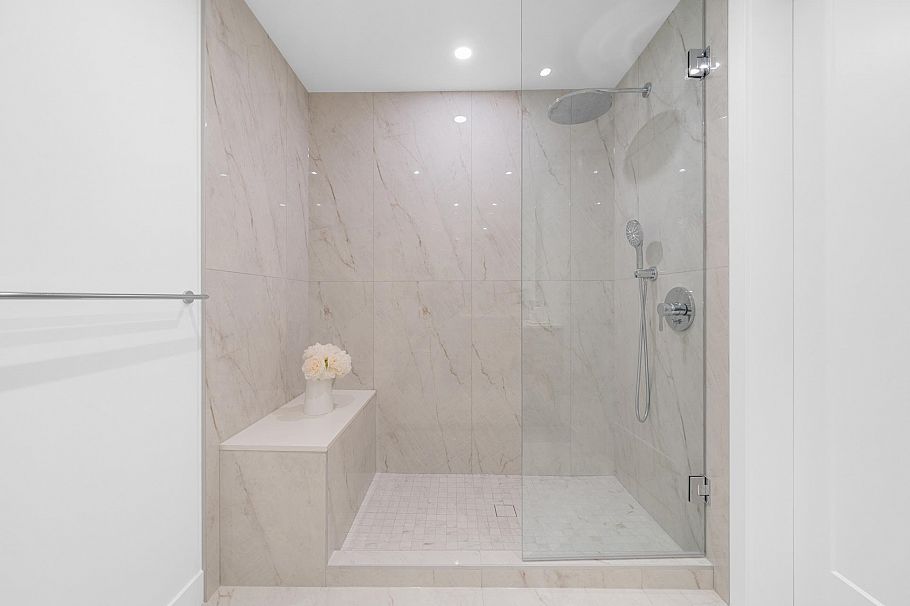 703 135 E 13th Street North Vancouver, BC - 29