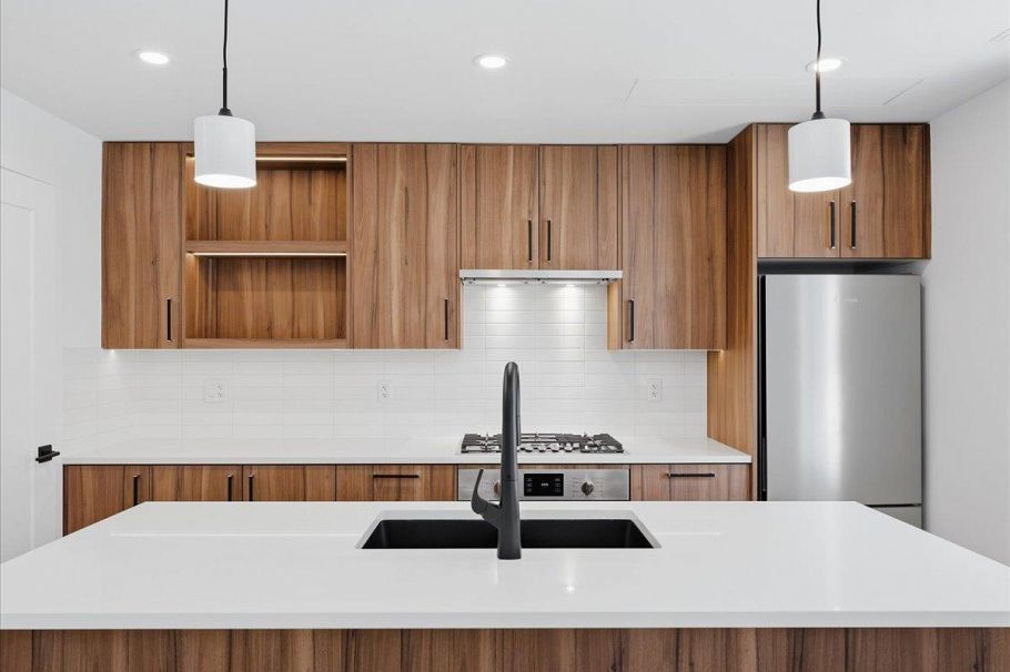 6833 Cambie Street Vancouver, BC - 8
