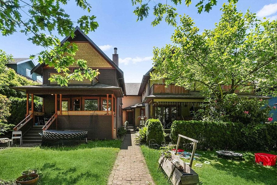 154-168 W 11th Avenue Vancouver, BC - 4