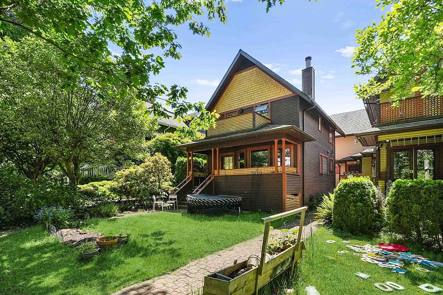 154-168 W 11th Avenue Vancouver, BC - 5