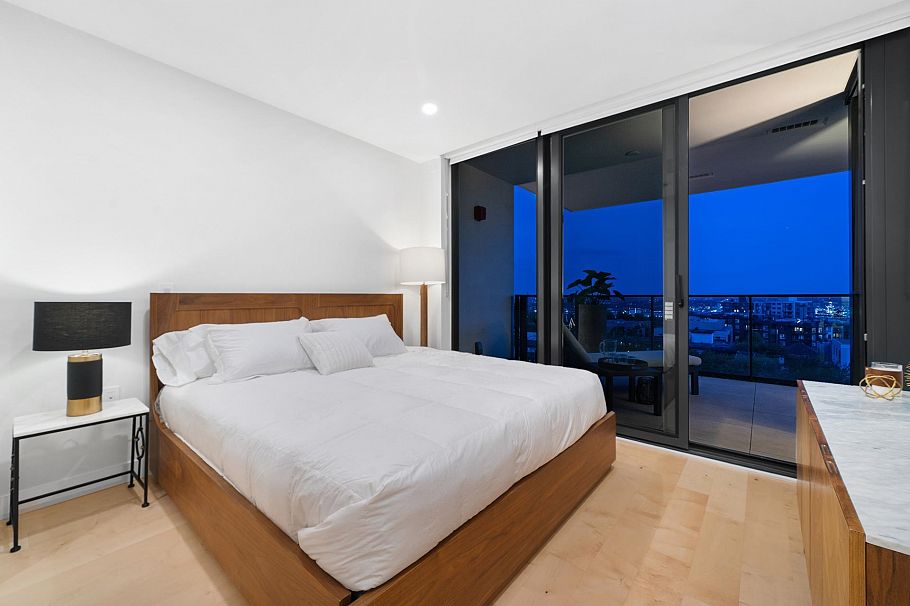 703 135 E 13th Street North Vancouver, BC - 22
