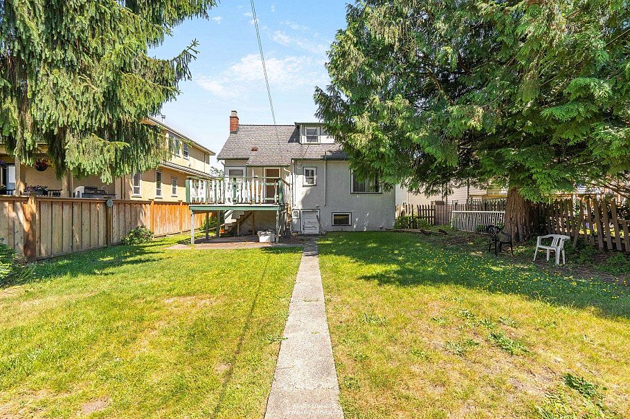 28 W King Edward Avenue Vancouver, BC - 5