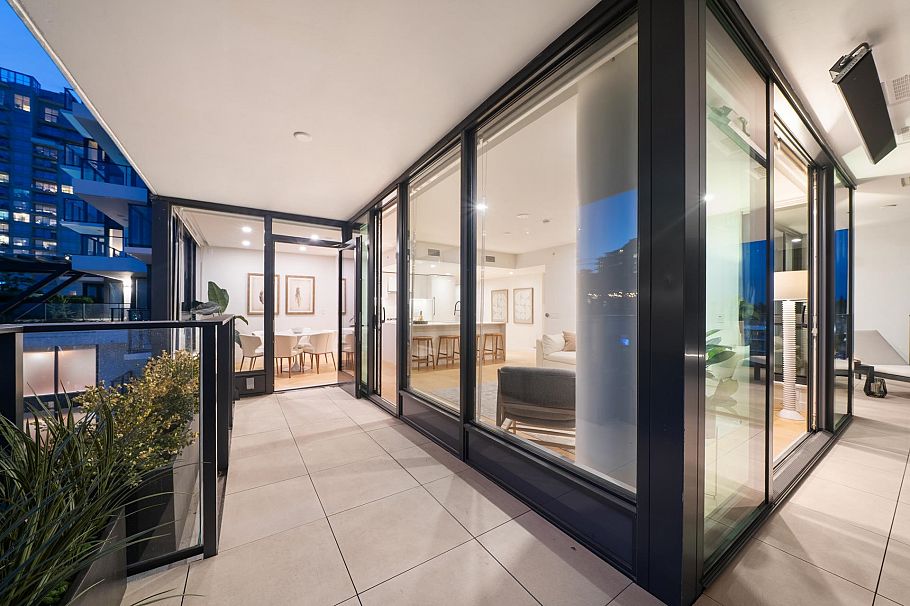 703 135 E 13th Street North Vancouver, BC - 18