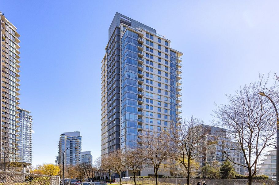 301 638 Beach Crescent Vancouver, BC - 4