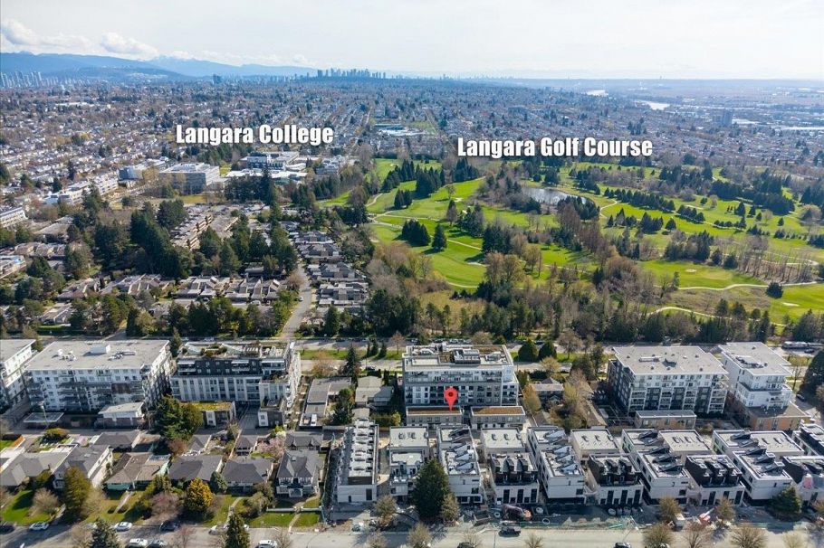 6833 Cambie Street Vancouver, BC - 25