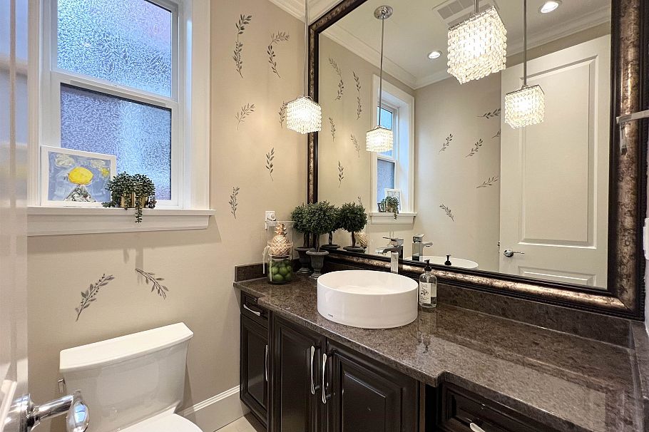 4467 Blenheim Street Vancouver, BC - 7