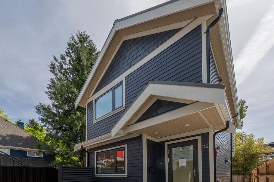 22 W 14th Avenue Vancouver, BC - 14