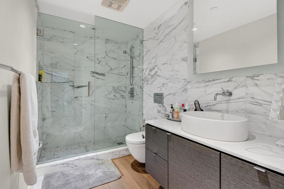 1902 1499 W Pender Street Vancouver, BC - 16