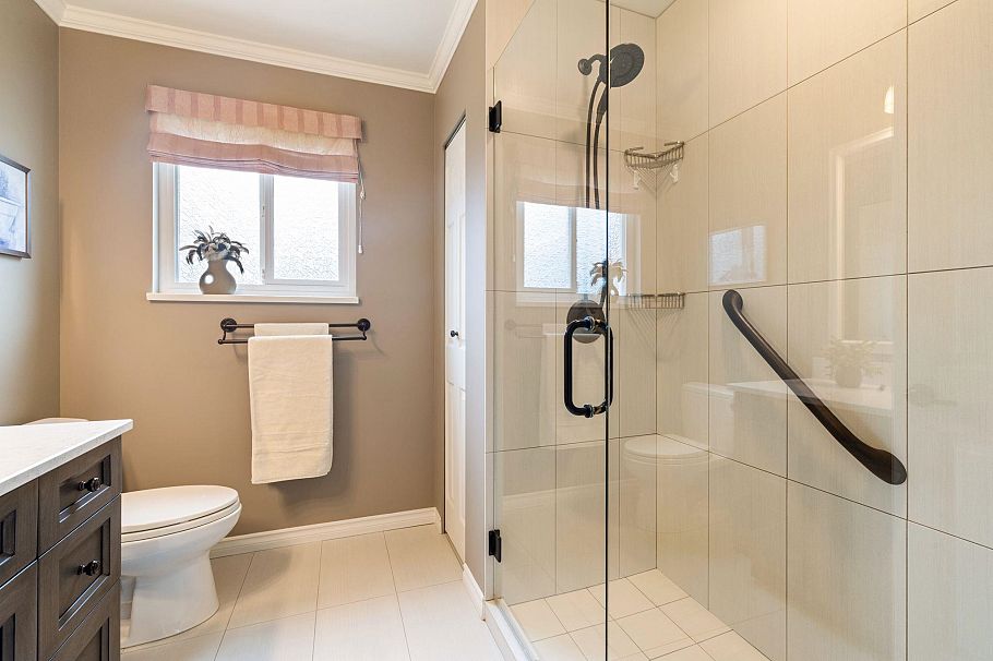 942 Montroyal Boulevard North Vancouver, BC - 17
