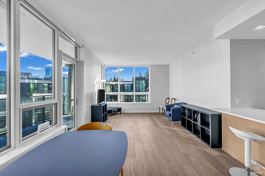 606 3533 Ross Drive Vancouver, BC - 5