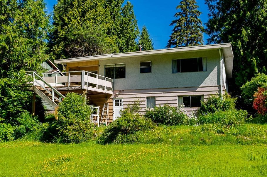 1453 Coleman Street North Vancouver, BC - 23