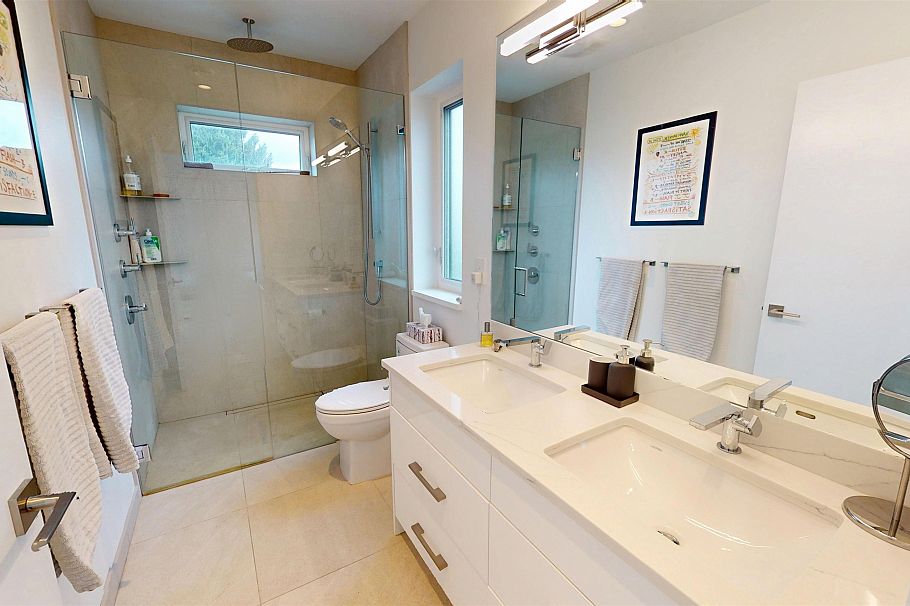 411 Aubrey Place Vancouver, BC - 19