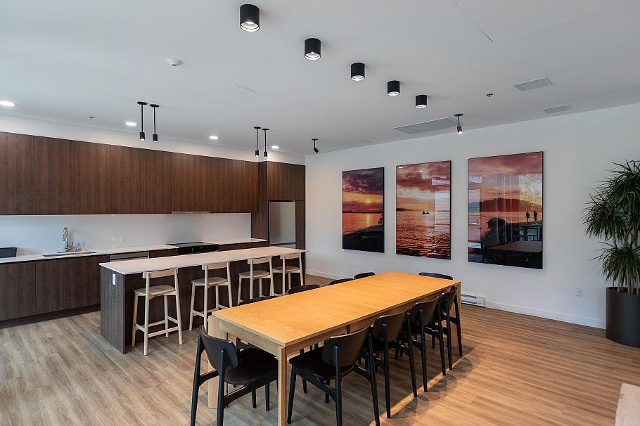 203 3596 Malsum Drive North Vancouver, BC - 22
