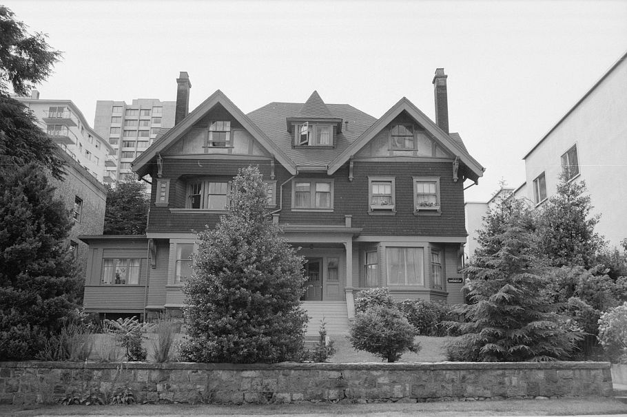 204 1860 Robson Street Vancouver, BC - 25