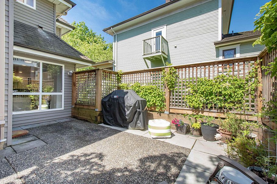 1 270 E Keith Road North Vancouver, BC - 19