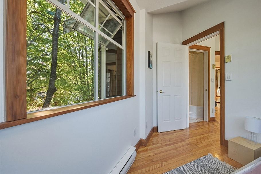 1239 E 22nd Avenue Vancouver, BC - 22