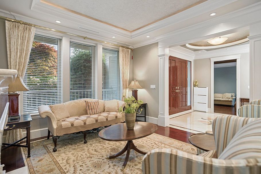 2155 W 37th Avenue Vancouver, BC - 3