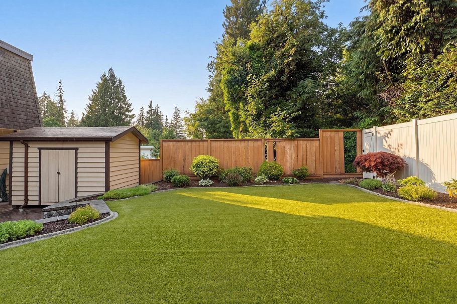 942 Montroyal Boulevard North Vancouver, BC - 25