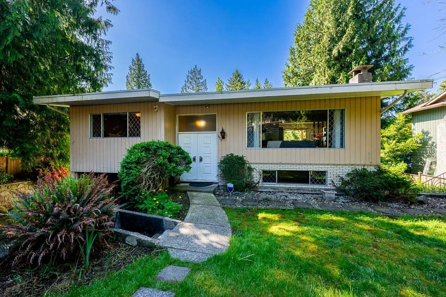 1453 Coleman Street North Vancouver, BC - 37