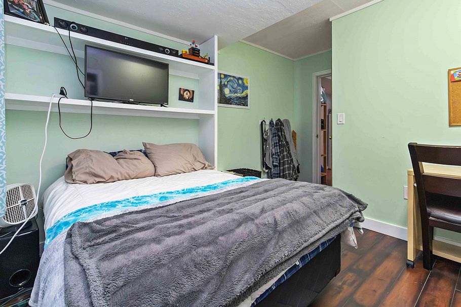 759 Morgan Road North Vancouver, BC - 21