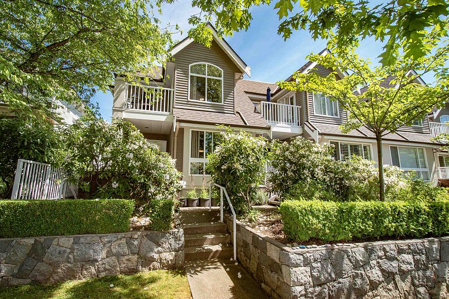 1 270 E Keith Road North Vancouver, BC - 1