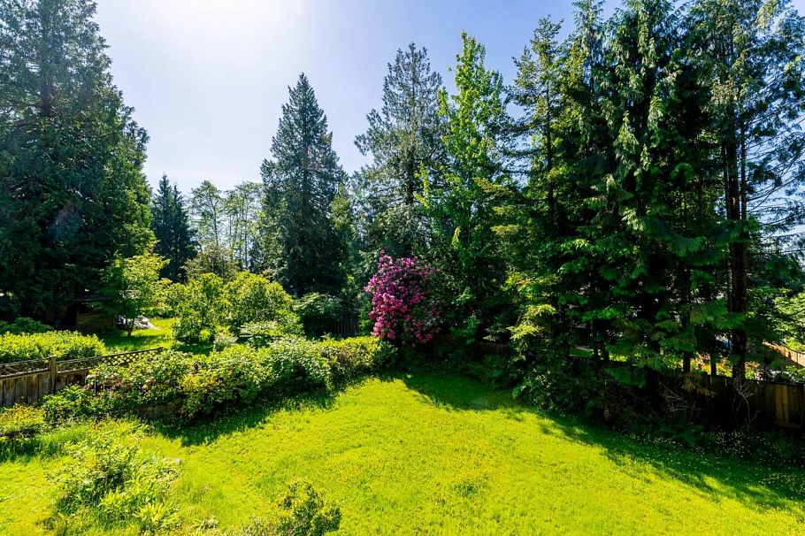 1453 Coleman Street North Vancouver, BC - 21