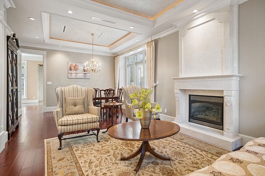 2155 W 37th Avenue Vancouver, BC - 5