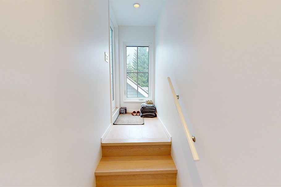 411 Aubrey Place Vancouver, BC - 20
