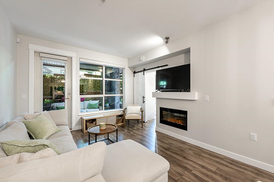 103 1468 St. Andrews Avenue North Vancouver, BC - 9