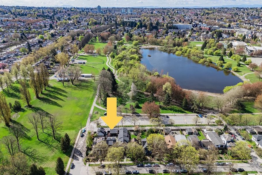 2180 E 13th Avenue Vancouver, BC - 21