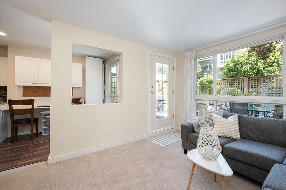 1 270 E Keith Road North Vancouver, BC - 16