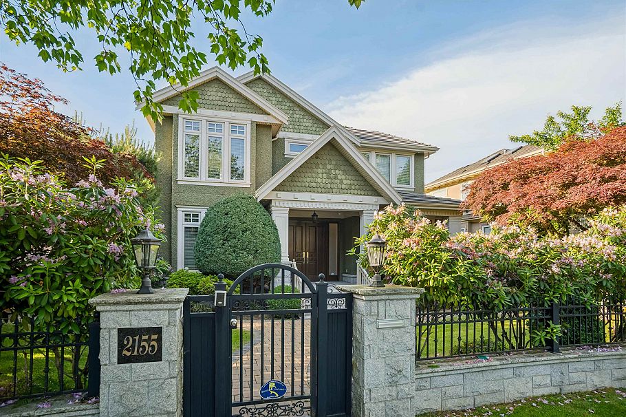 2155 W 37th Avenue Vancouver, BC - 1