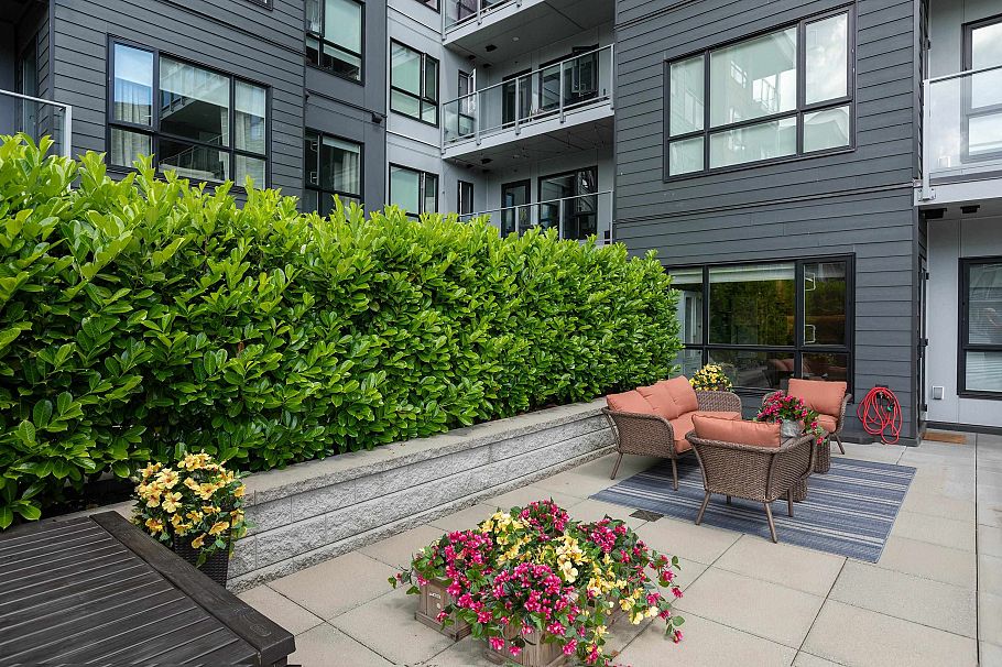 203 3596 Malsum Drive North Vancouver, BC - 16