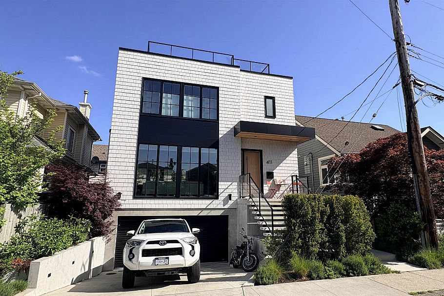 411 Aubrey Place Vancouver, BC - 39