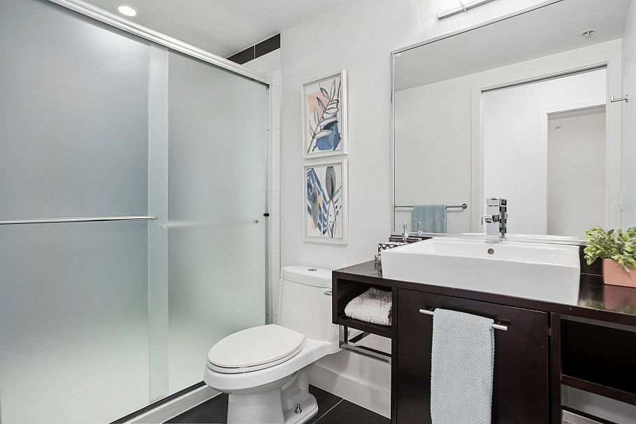 808 689 Abbott Street Vancouver, BC - 16