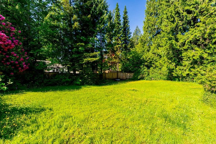 1453 Coleman Street North Vancouver, BC - 22