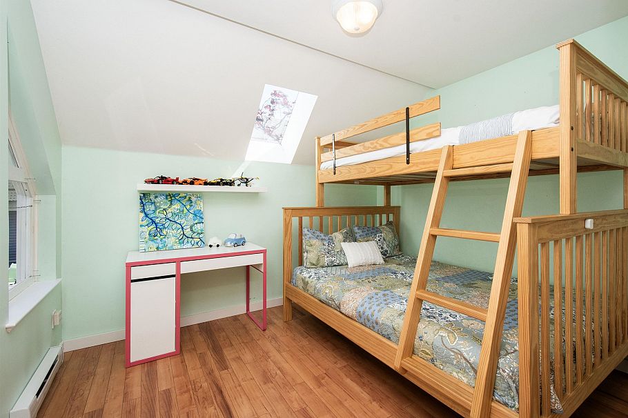 1 270 E Keith Road North Vancouver, BC - 30