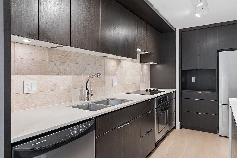 306 1320 Chesterfield Avenue North Vancouver, BC - 8