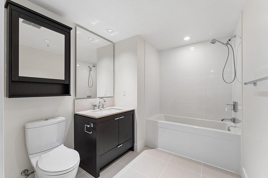 306 1320 Chesterfield Avenue North Vancouver, BC - 16