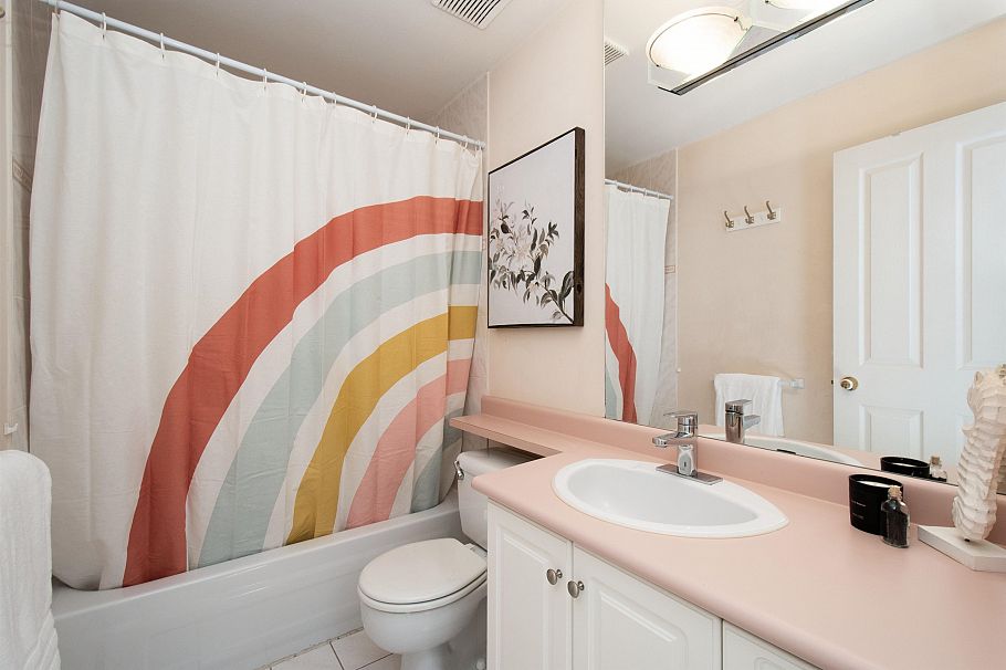 1 270 E Keith Road North Vancouver, BC - 29