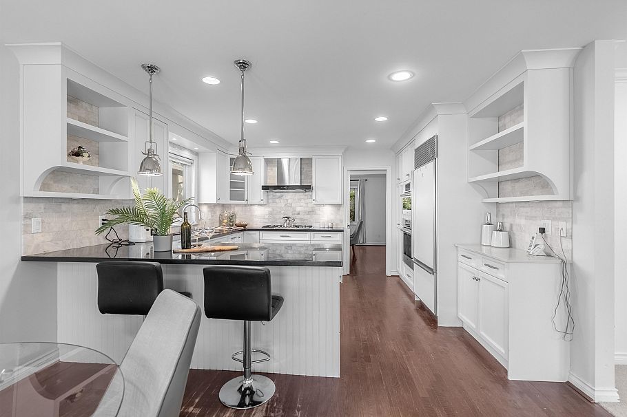 3985 W 14th Avenue Vancouver, BC - 7