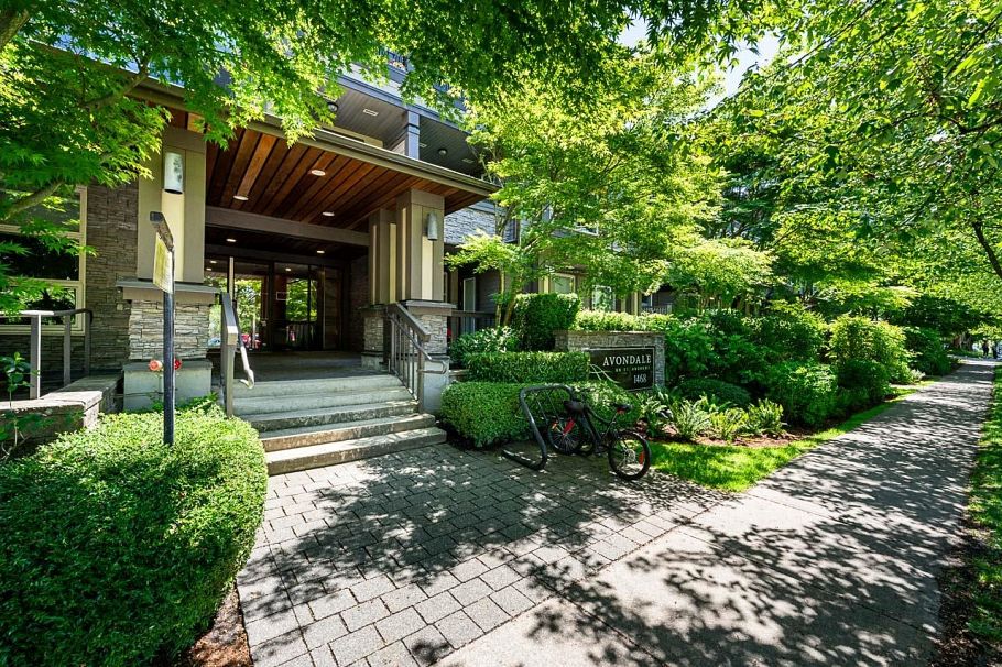 103 1468 St. Andrews Avenue North Vancouver, BC - 2