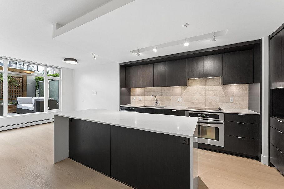 306 1320 Chesterfield Avenue North Vancouver, BC - 5