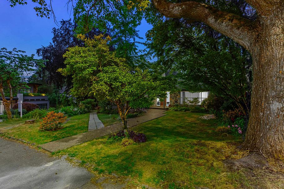 6297 Mackenzie Street Vancouver, BC - 33