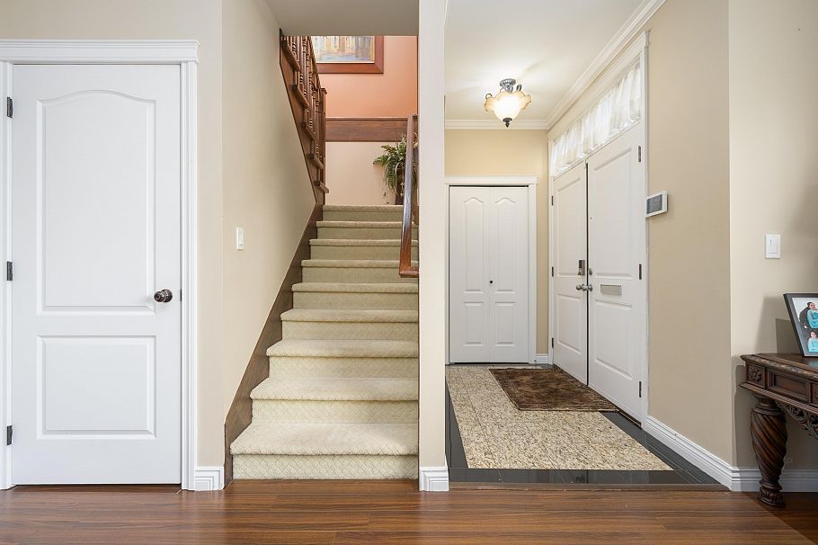 36 E 54 Avenue Vancouver, BC - 16