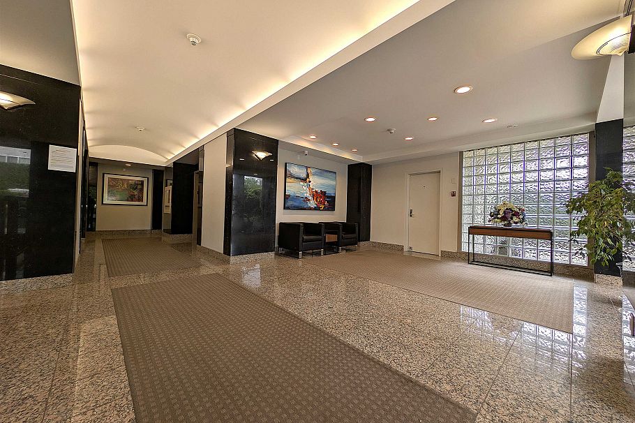 801 5850 Balsam Street Vancouver, BC - 1