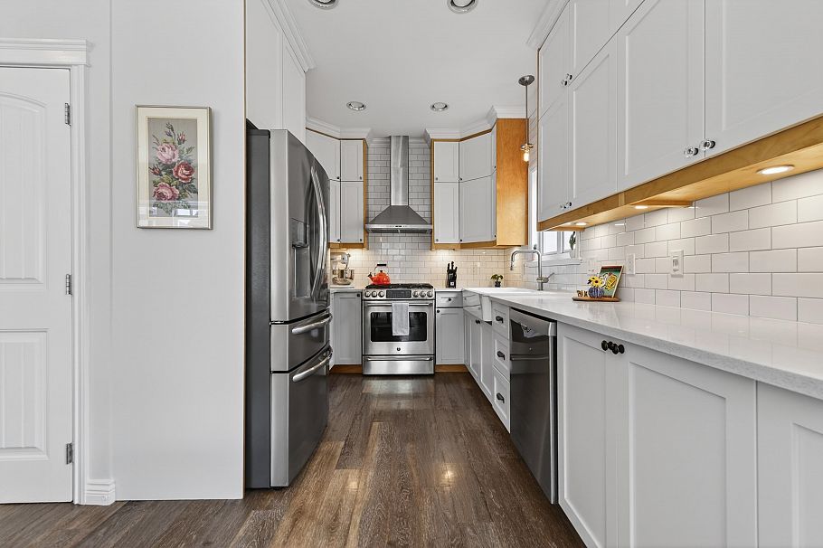 1528 E Pender Street Vancouver, BC - 11