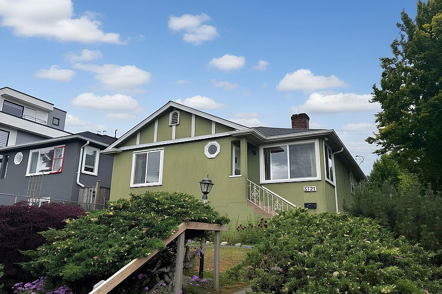 5121 Inverness Street Vancouver, BC - 1